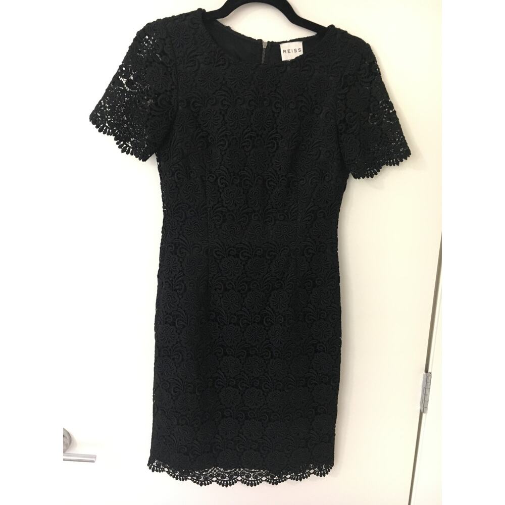Women's Reiss Black Lace Short Sleeve Knee-Length Figure Hugging Dress Size 2